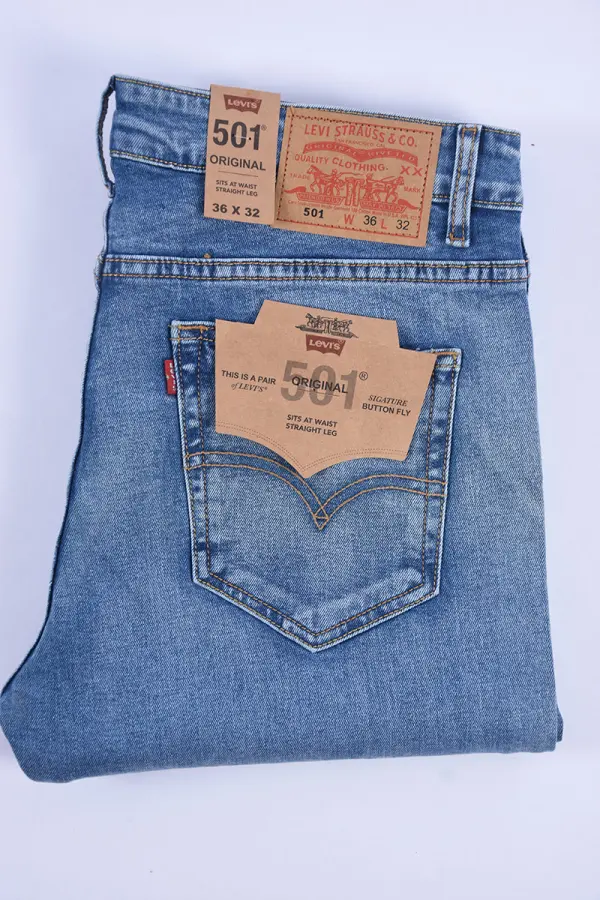 Jean Levi’s Coupe Normal ref-LS11810 ( Bleu Sky )